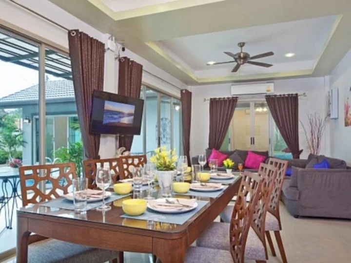 Тхаланг: Villa Naiyang