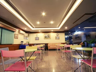 Пхитсанулок: Royal Place Hotel