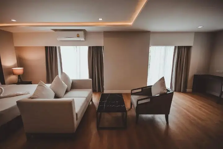 Пхитсанулок: Royal Place Hotel