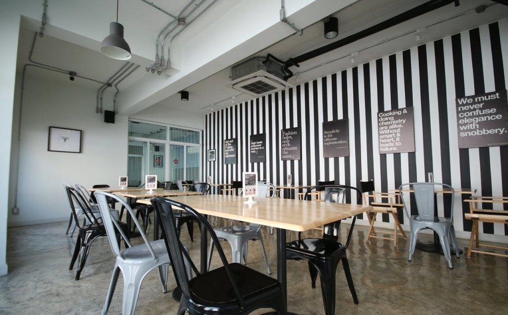 Пхитсанулок: Royal Place Hotel