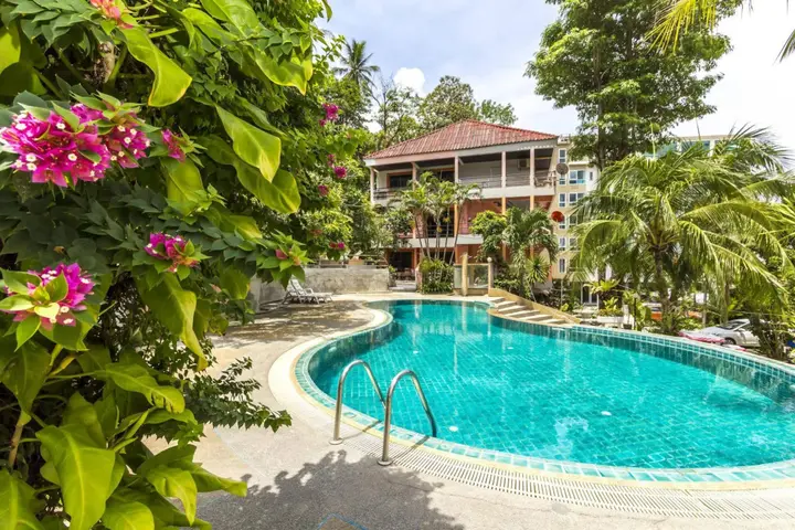 Кату: Baan Lukkan Hostel