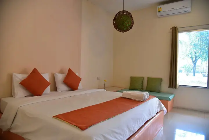 Нонг Нам Дэнг: Mittraphap Resort