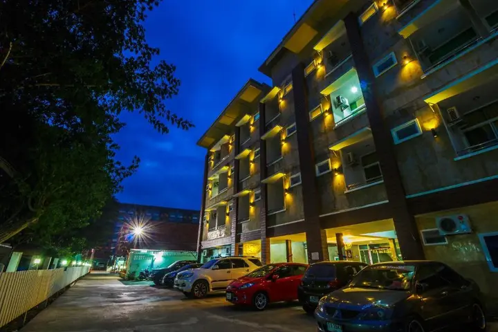 Пхитсанулок: Tonwai Modern Place