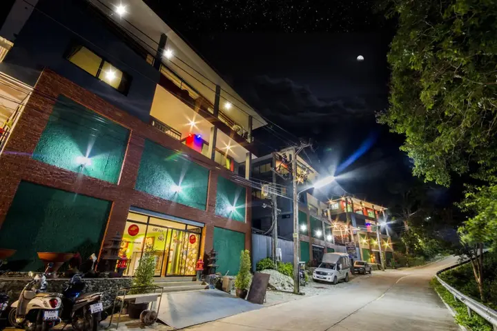 Ланта: Sky Terrace Lanta Boutique