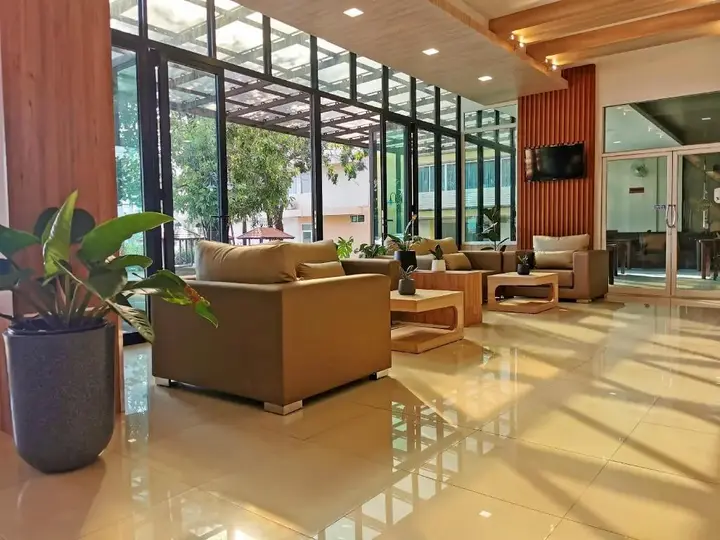 Саттахип: Sea Paradise Hotel