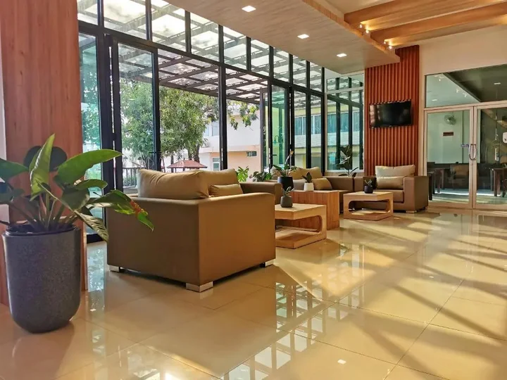 Саттахип: Sea Paradise Hotel