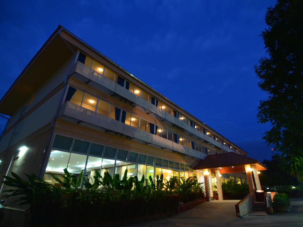Саттахип: Sea Paradise Hotel