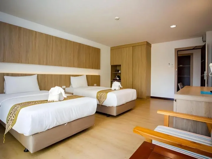 Саттахип: Sea Paradise Hotel