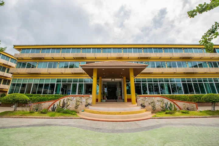 Саттахип: Sea Paradise Hotel