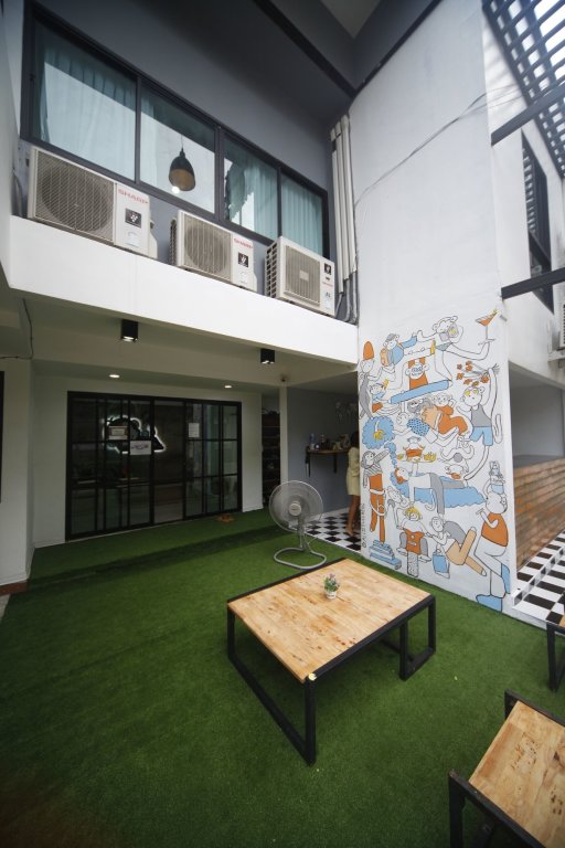 Бангкок: MonkeyNap Hostel