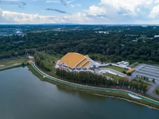 Кхонкэн: L Hotel