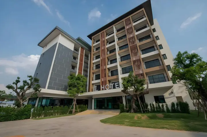 Кхонкэн: L Hotel