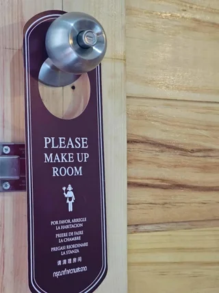 Нанг-Ронг: P California Inter Hostel