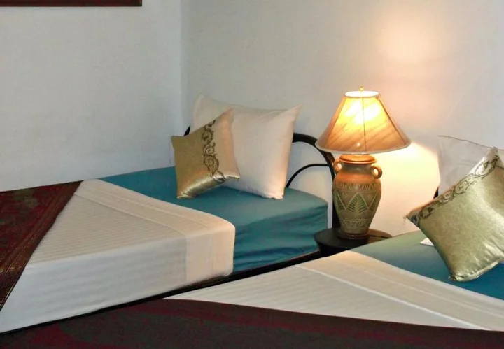 Нанг-Ронг: P California Inter Hostel