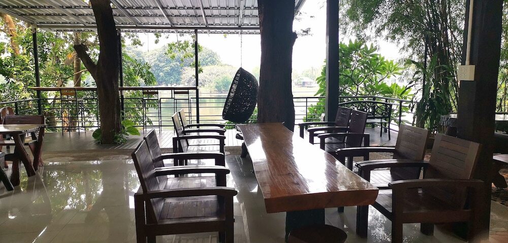 Канчанабури: T T Hostel Kanchanaburi
