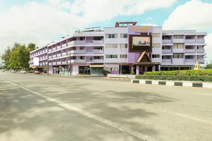 Транг: Trang Hotel