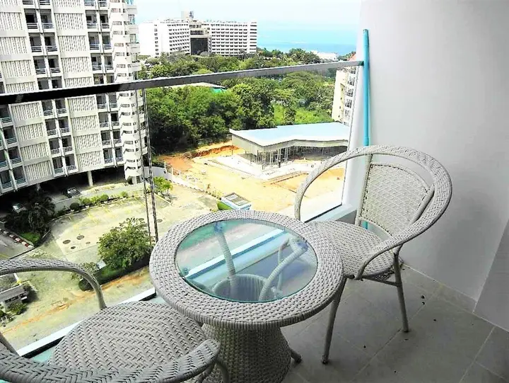 The Cliff sea & Pool Views Studio Apartment Pratumnak Pattaya — фото 3
