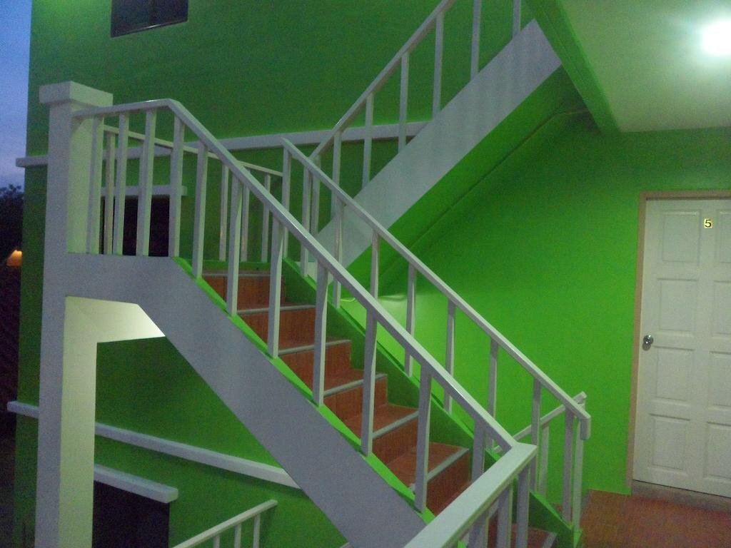 Тхаланг: Pranee Mansion Airport