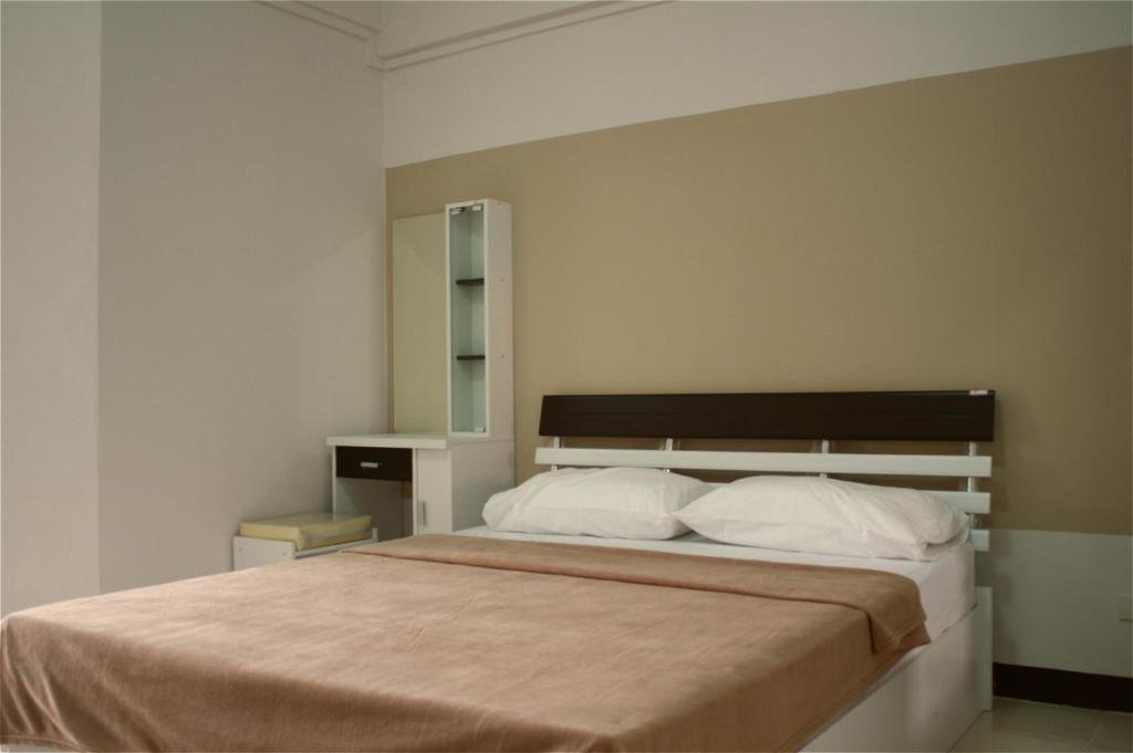 Лопбури: Baanbudsarin Apartment