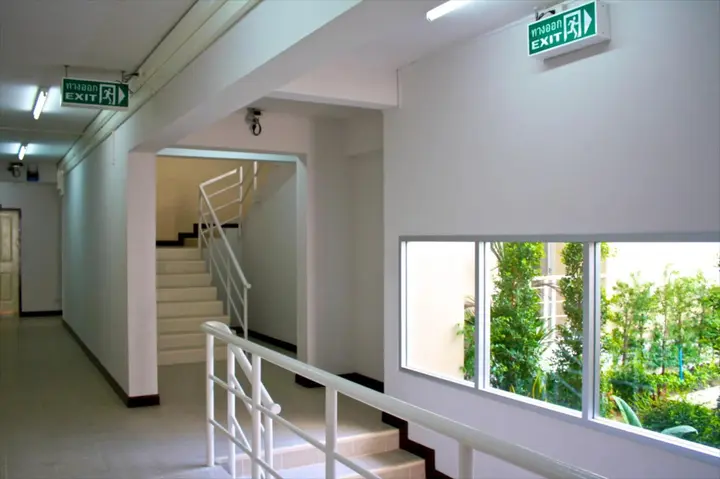Лопбури: Baanbudsarin Apartment