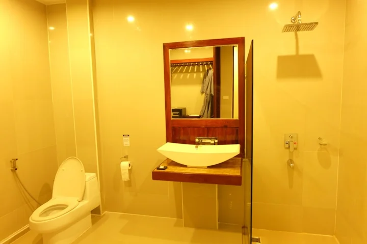 Тхаланг: T-Villa Resort