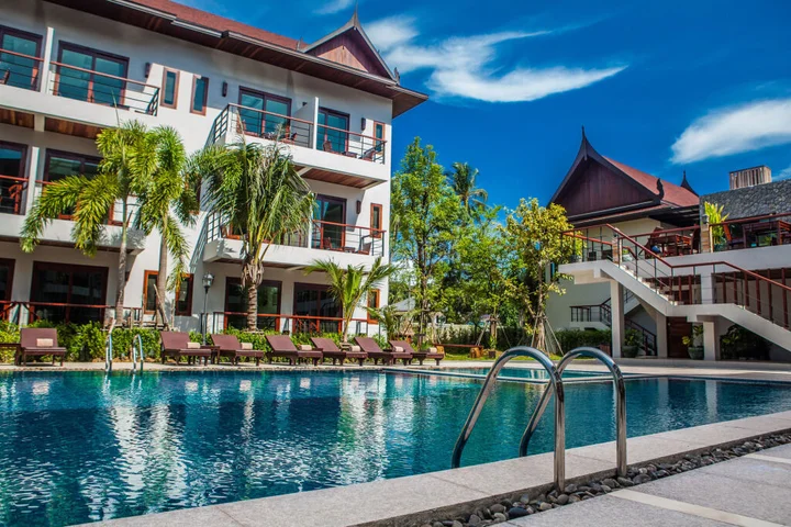 Тхаланг: T-Villa Resort