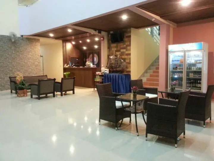 Сураттхани: Na Chaidej Hotel