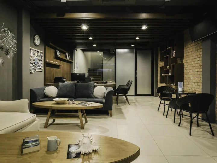 Кату: TIRAS Patong Beach Hotel