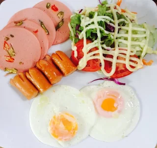 Ампхава: Amphawa Club