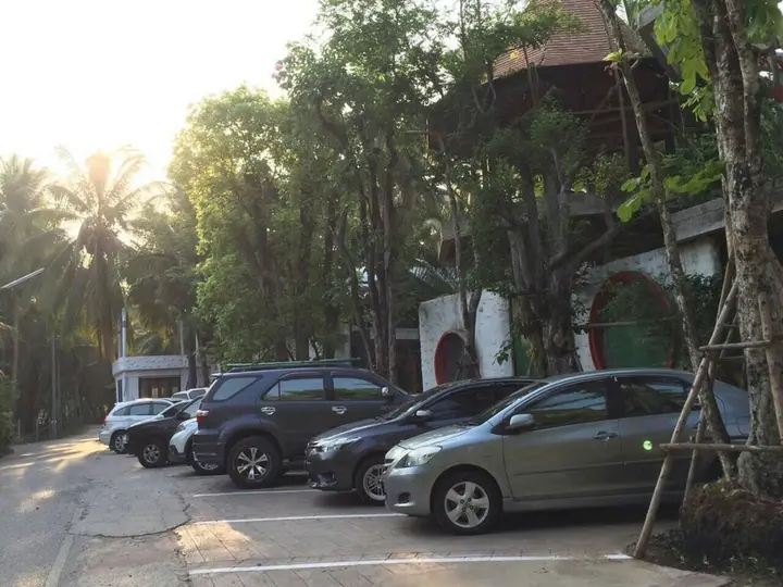 Ампхава: Amphawa Club
