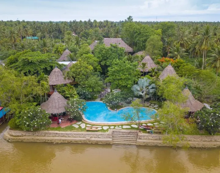 Ампхава: Amphawa Club