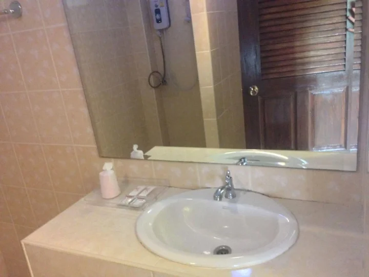Паи: Brook View Resort