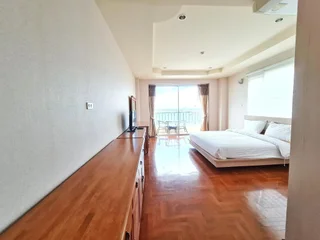 Сирача: Chateau Vista Serviced apartment