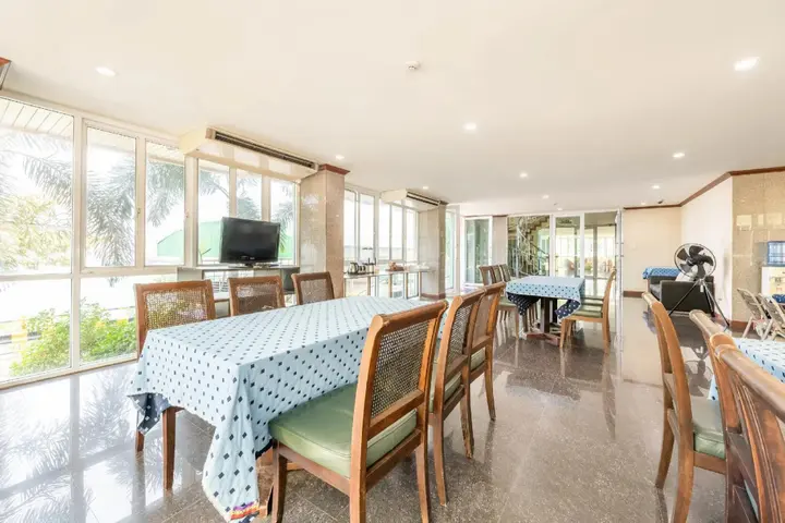 Сирача: Chateau Vista Serviced apartment
