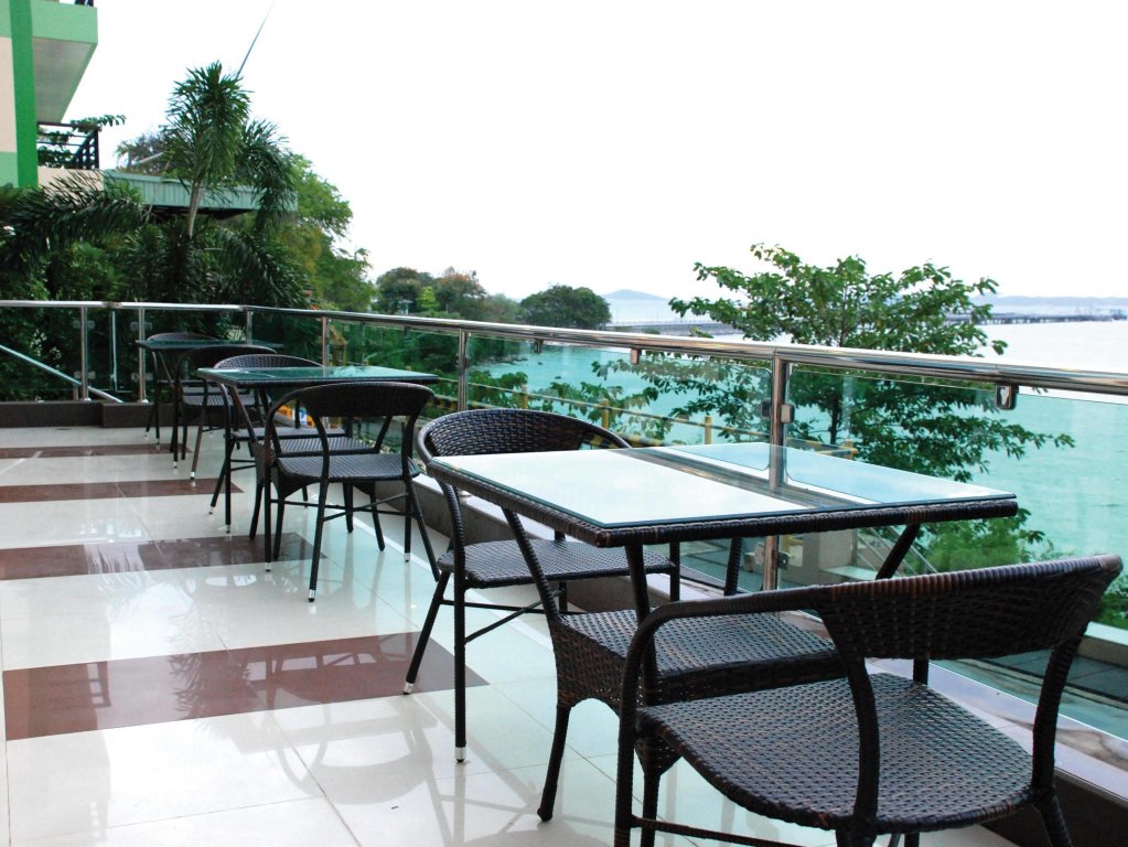 Сирача: Chateau Vista Serviced apartment