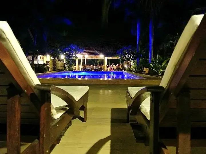 Сам-Рои-Йот: Terra Selisa - Dolphin Beach