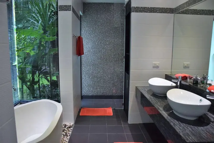 Тхаланг: Eden Villa phuket