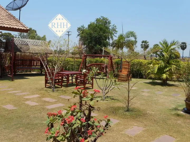 Нанг-Ронг: Rainbow Hill Hotel