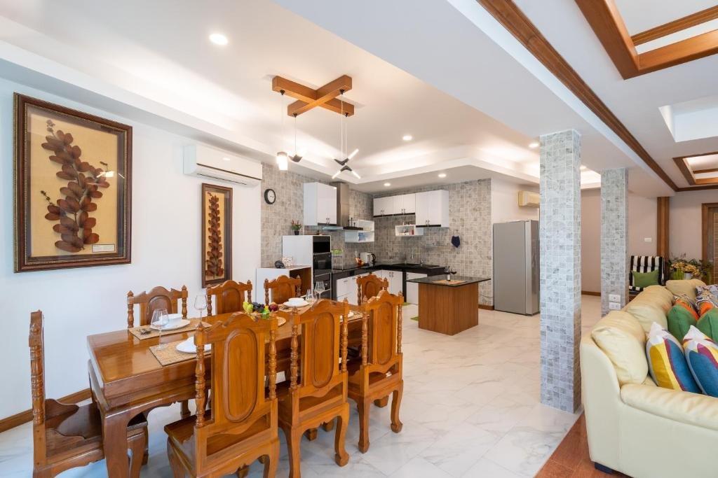 Тхаланг: Private Villas Bangtao
