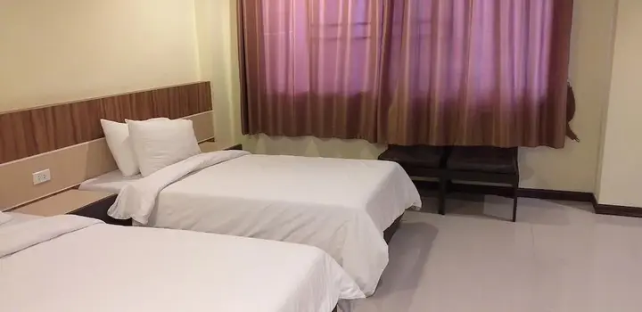 Чайяпхум: Sirichai Hotel