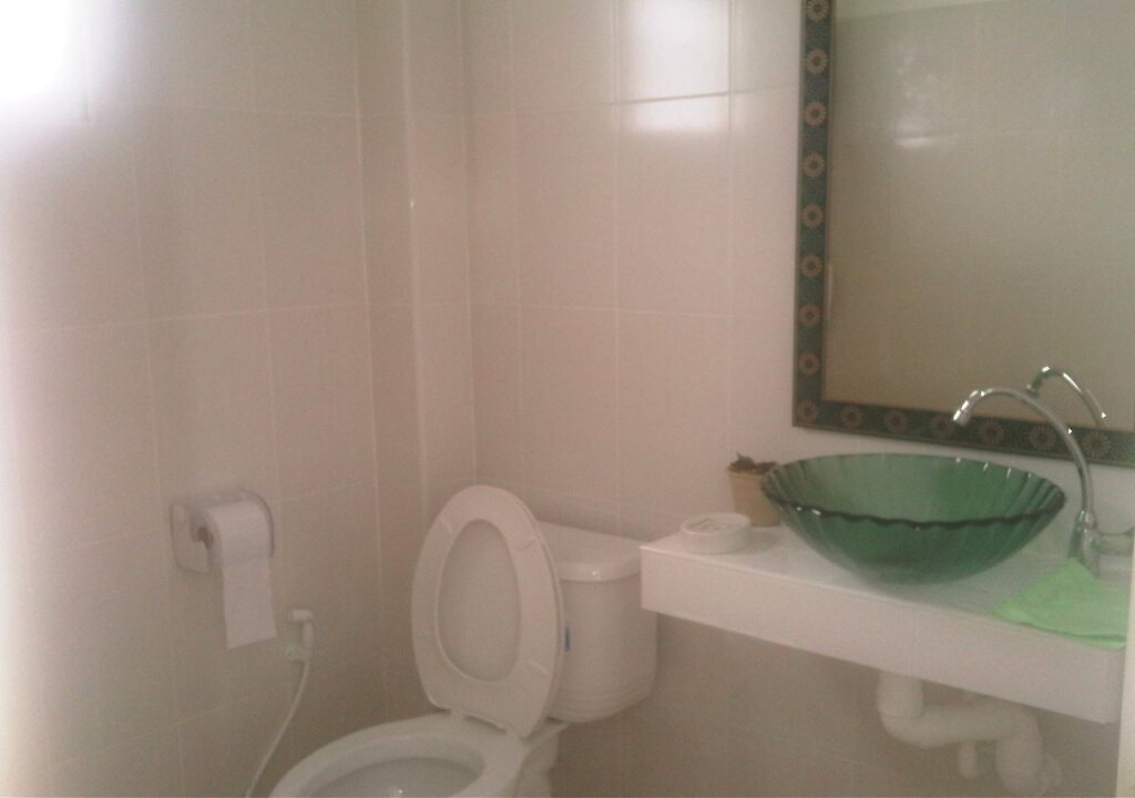Нонг Нам Дэнг: Baan Nub Dao