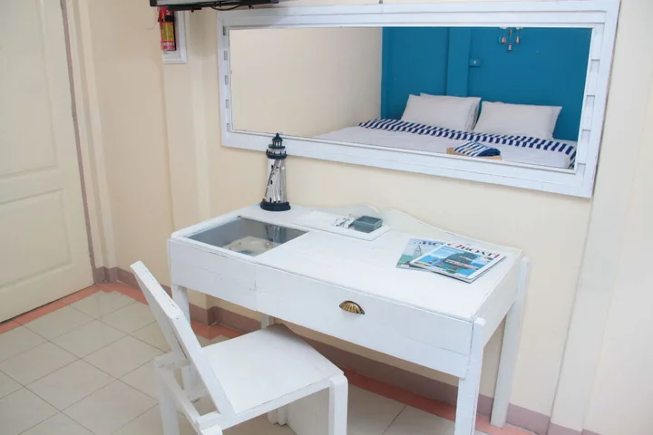 Нонтхабури: Bed by Boat Hotel & Apartment
