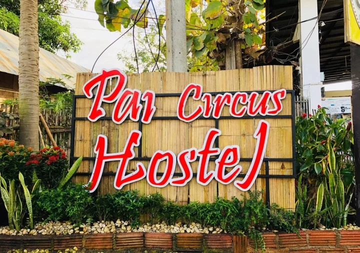 Паи: Pai Circus School and Resort
