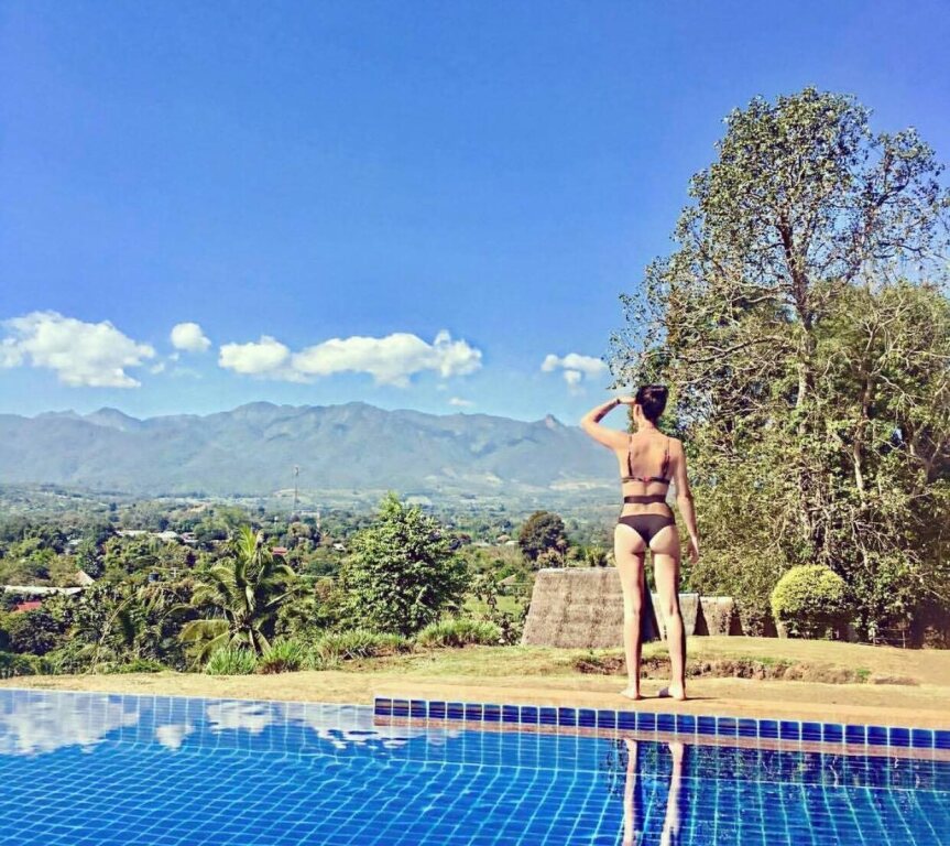 Паи: Pai Circus School and Resort