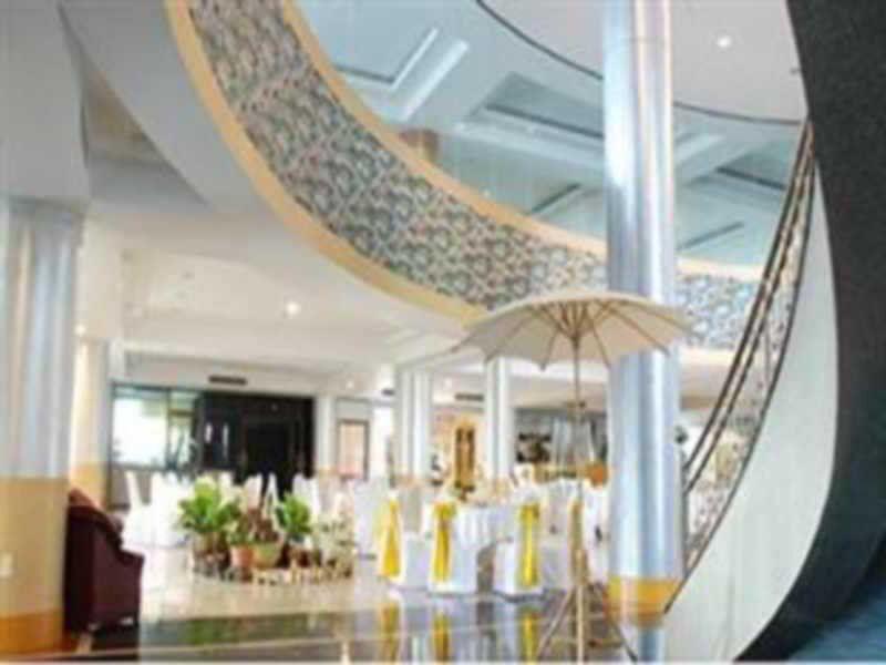Чайнат: Chainat Thani Hotel