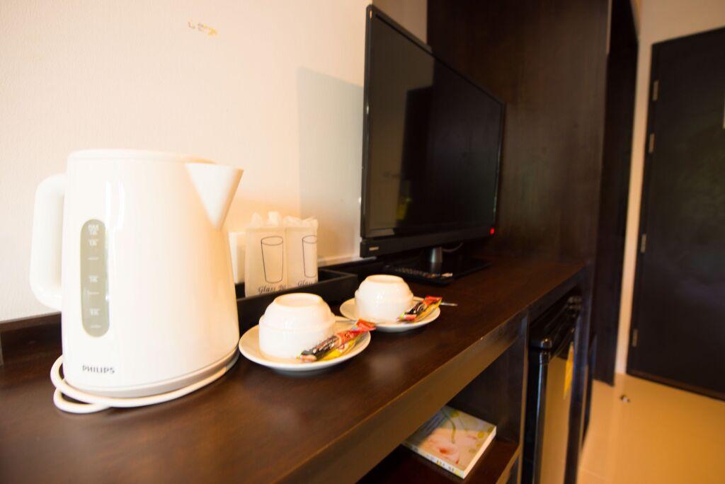 Сураттхани: Lee Hotel