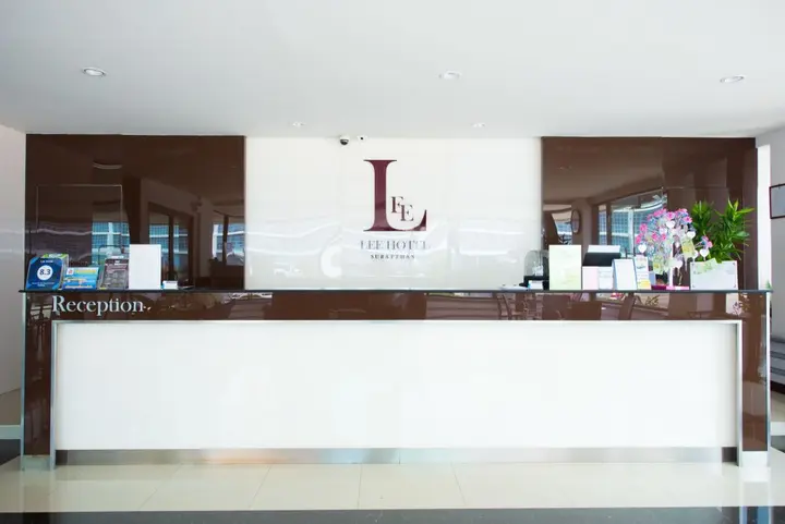 Сураттхани: Lee Hotel
