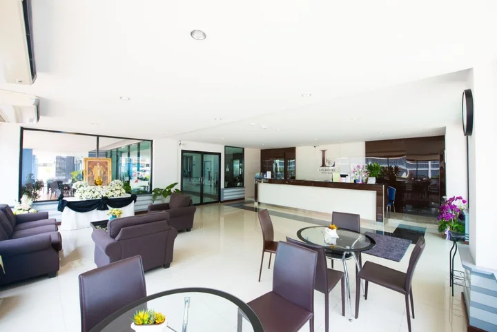 Сураттхани: Lee Hotel
