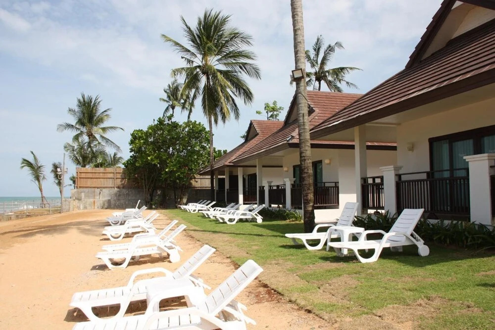 Такуа Па: Fanari Khaolak Resort (Fanari Seafront Wing)