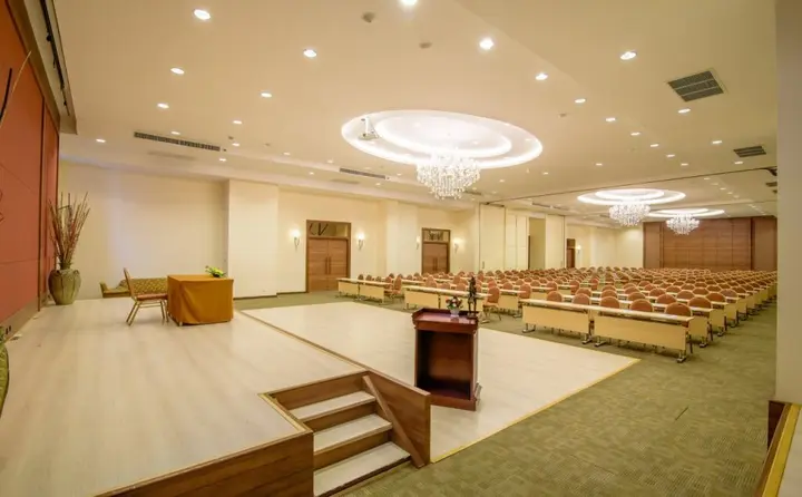 Чаам: Golden Beach Cha-Am Hotel